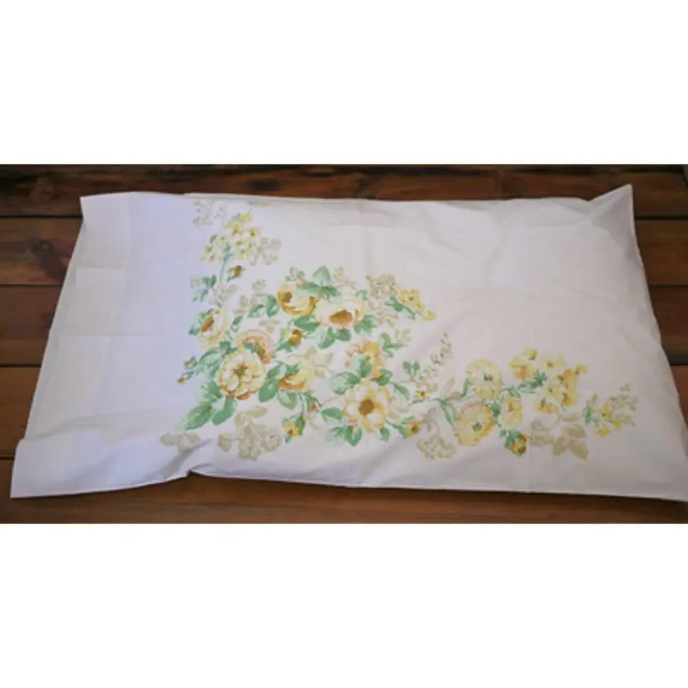 Vintage 60s 70s PERCALE Yellow Roses Floral Print Large Cotton Blend Pillowcase